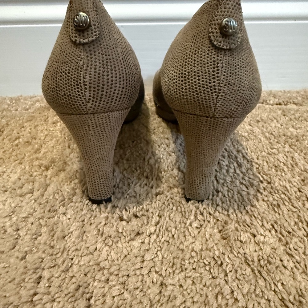 Stuart Weitzman Taupe Peep Toe Heels - Picture 6 of 8